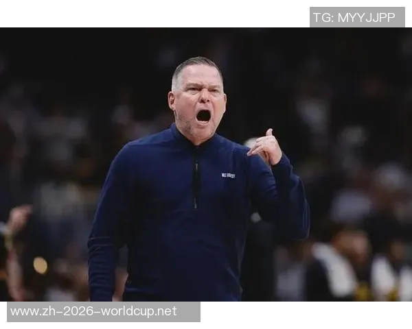 黑道背景下的足球明星如何在光鲜与阴影之间挣扎与成长